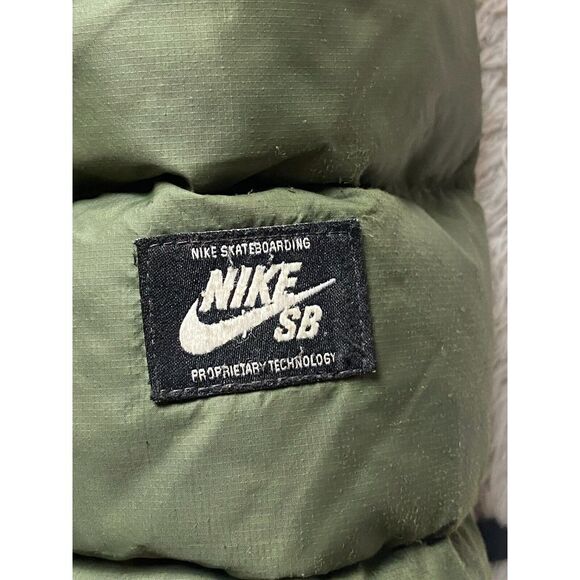 NIKE Vest Adult Medium Hunter Black Goose Down SB 700 Packable Puffer Zip Up Men - Picture 10 of 13